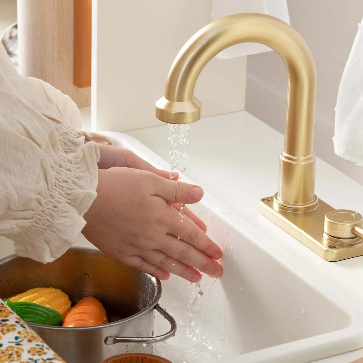 Tiny Land® Aqua Play Kitchen with Running Water