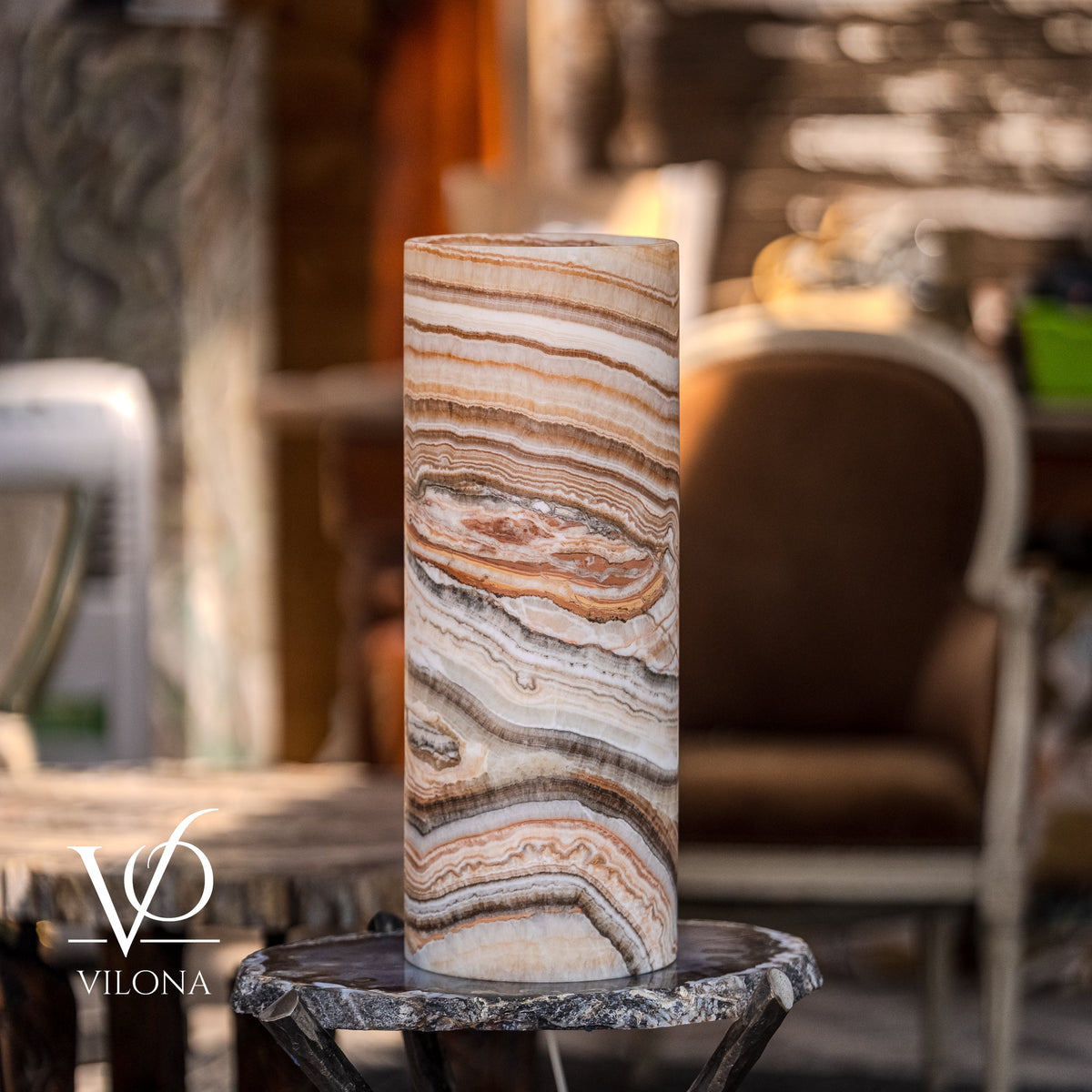 Sahara Onyx Cylinder Table Lamp – 20” Natural Stone Lamp