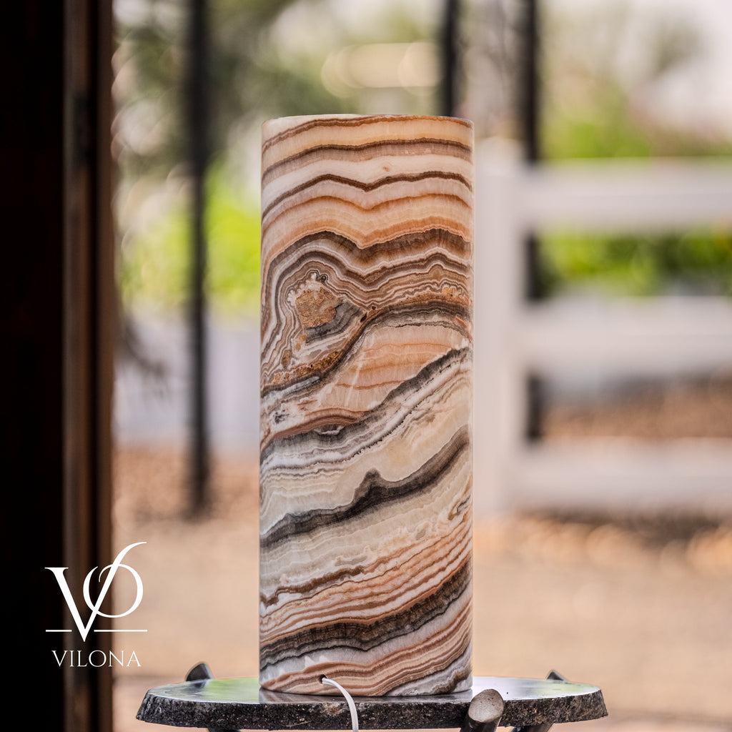 Sahara Onyx Cylinder Table Lamp – 20” Natural Stone Lamp